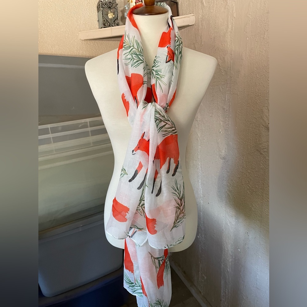 Fox Scarf - Picture 2 of 3